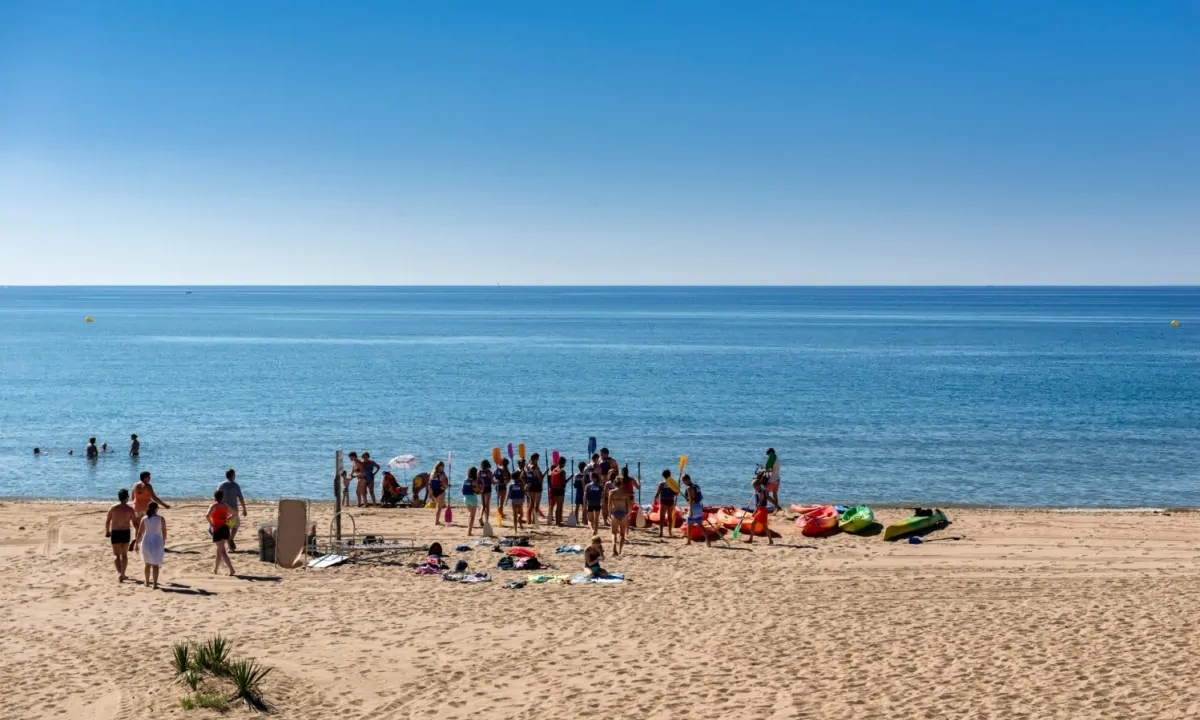 Camping-Les-Sablons-strand