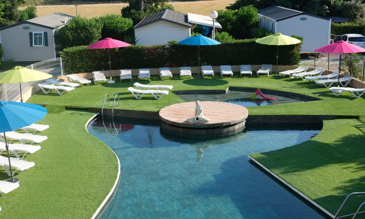 Camping-Les-Jardins-d-Elsa-zwembad