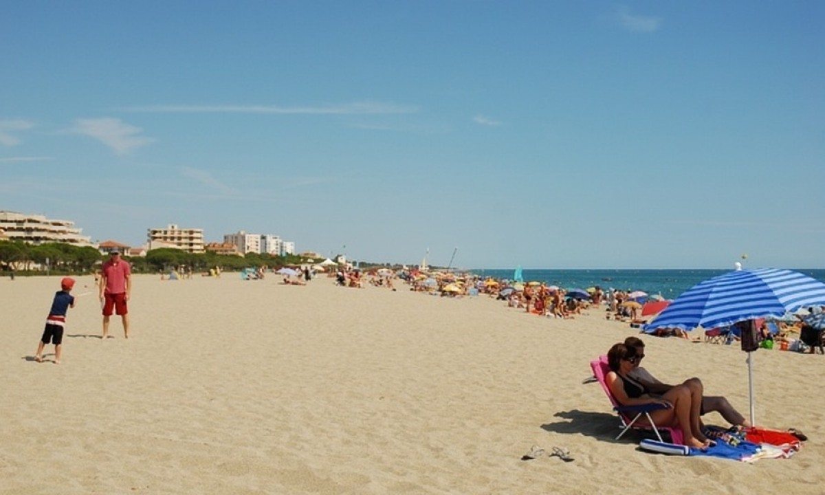 Camping-Les-Pins-Argelès-sur-Mer-strand Camping-Les-Pins-Argelès-sur-Mer-strand