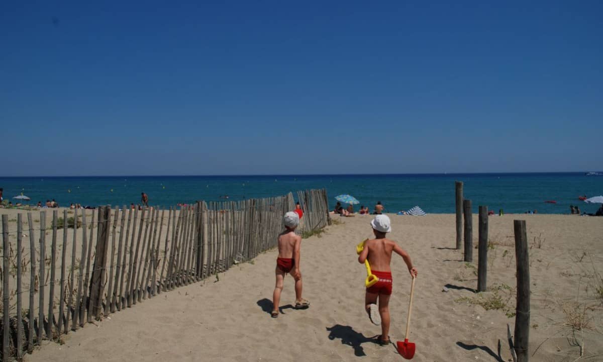 Camping-Les-Tropiques-strand
