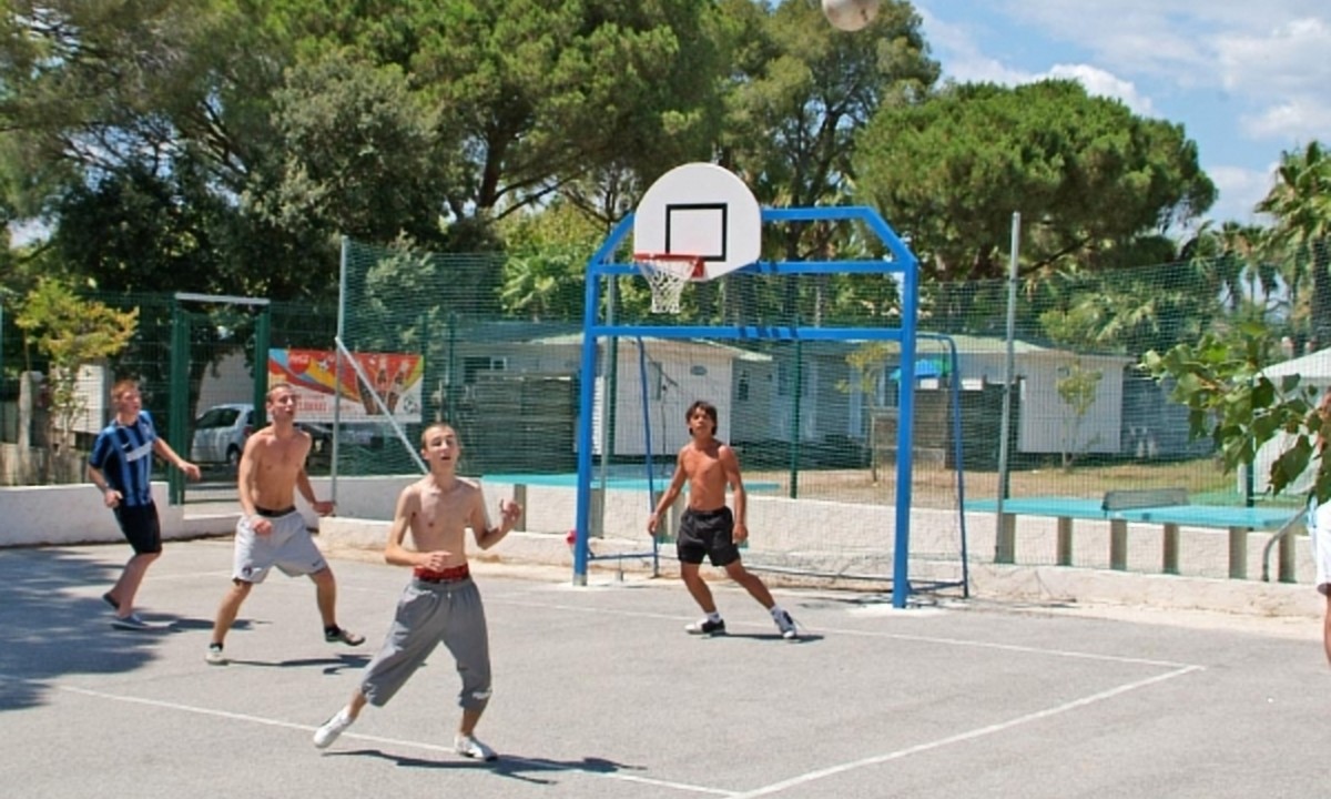 Camping-Le-Fréjus-sportveld Camping-Le-Fréjus-sportveld