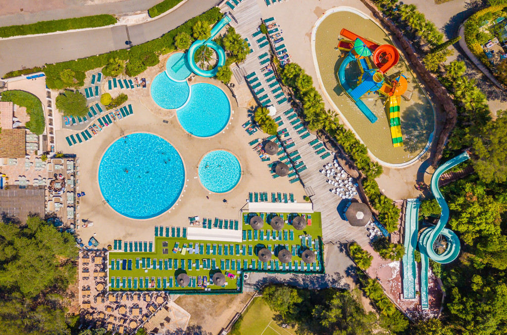 Camping-Esterel-Caravaning-zwemparadijs-overzicht Camping-Esterel-Caravaning-zwemparadijs-overzicht