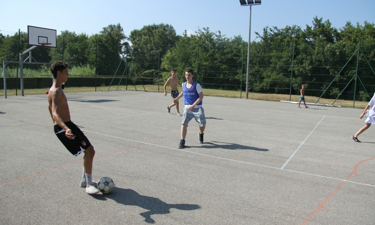 Camping-Leï-Suves-sportveld Camping-Leï-Suves-sportveld