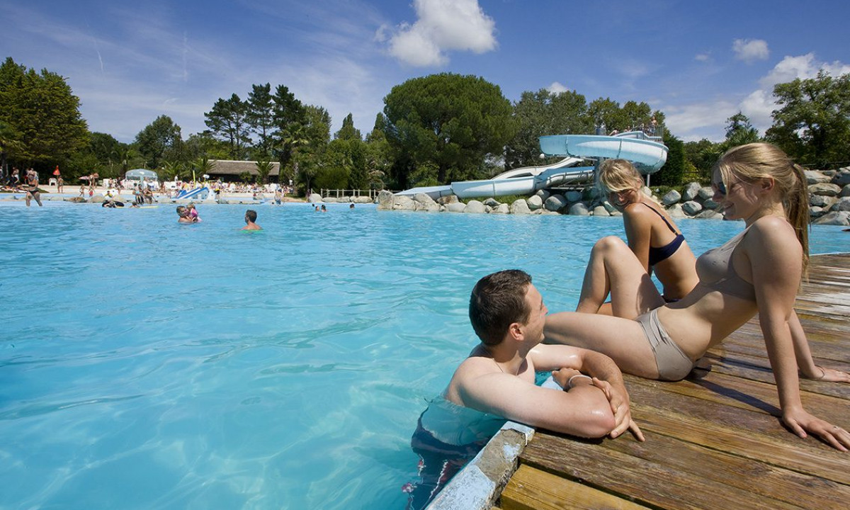 Camping-Le-Ruisseau-des-Pyrénées-zwembad Camping-Le-Ruisseau-des-Pyrénées-zwembad