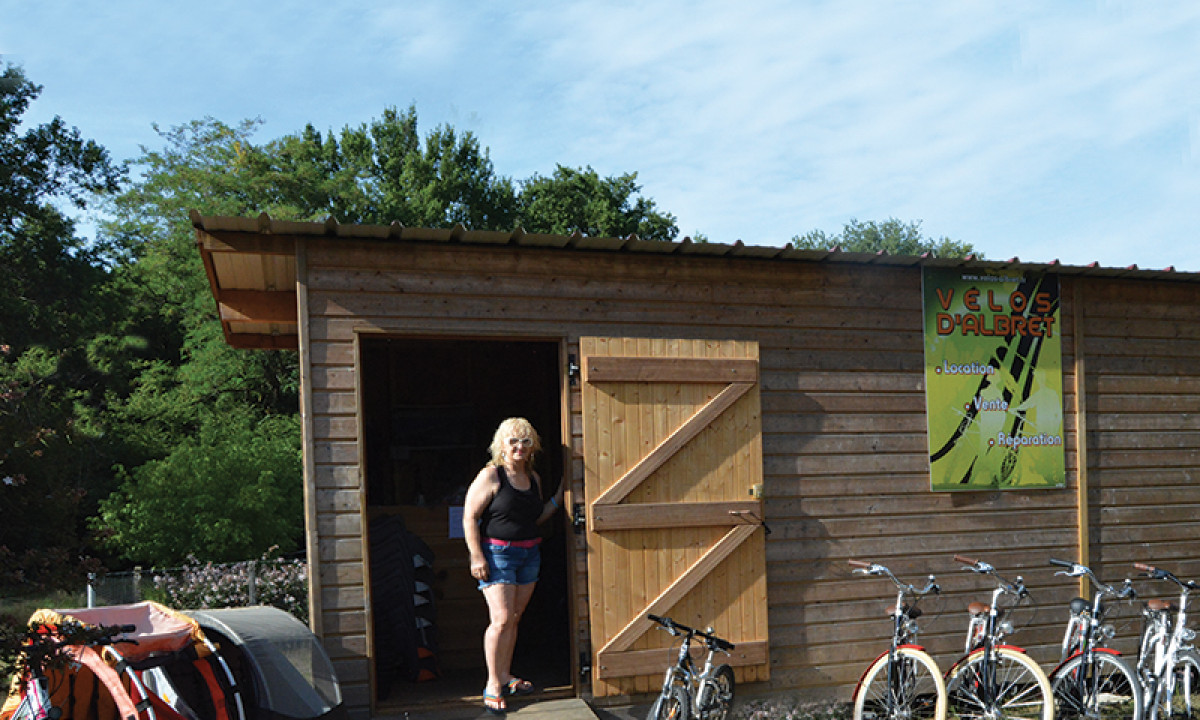 Camping-Village-Tropical-Sen-Yan-fietsverhuur Camping-Village-Tropical-Sen-Yan-fietsverhuur