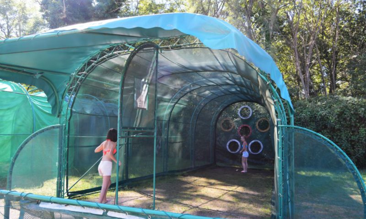 Camping-Village-Tropical-Sen-Yan-speeltuin Camping-Village-Tropical-Sen-Yan-speeltuin