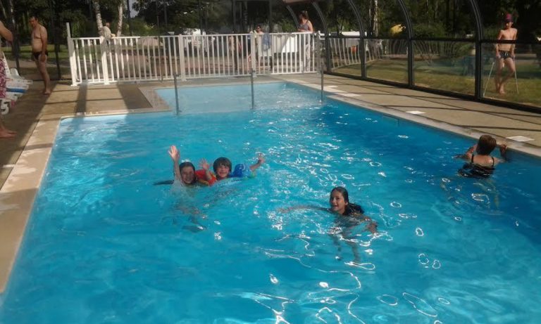 Camping Les Portes d Alsace Saverne binnebad 768x461