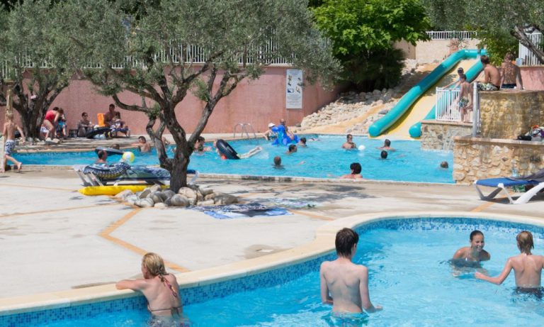 Camping Domaine de Labeiller zwembad 3 768x461