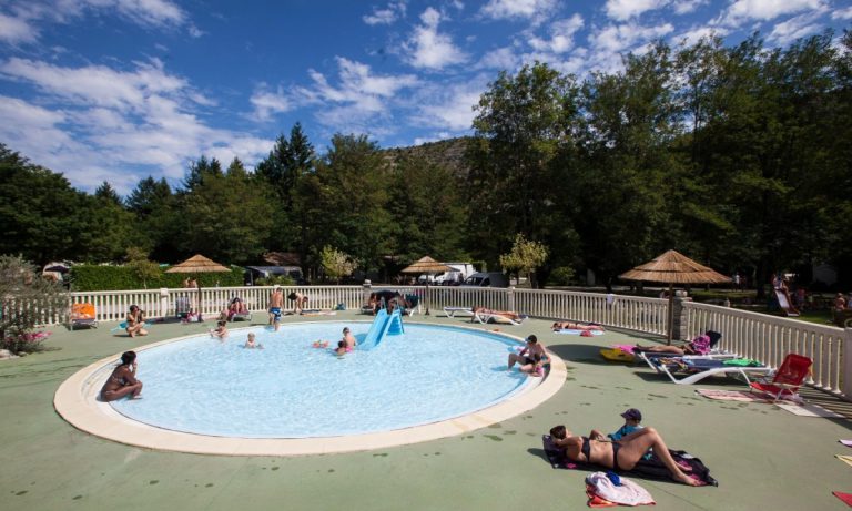 Camping La Grand Terre peuterbad 768x461
