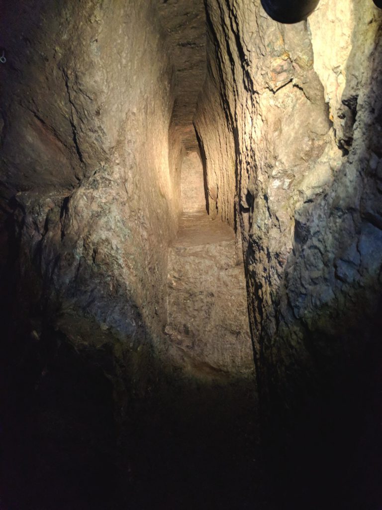 Tellure zilvermijn Sainte Marie aux Mines mijngang 768x1024