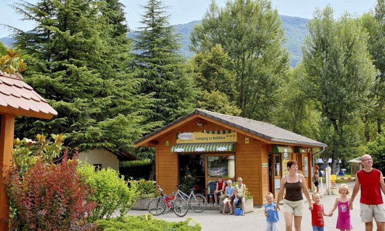 Camping La Nublière entree 768x461