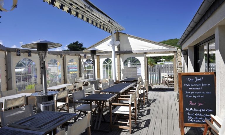 Camping Port lEpine terras 768x461