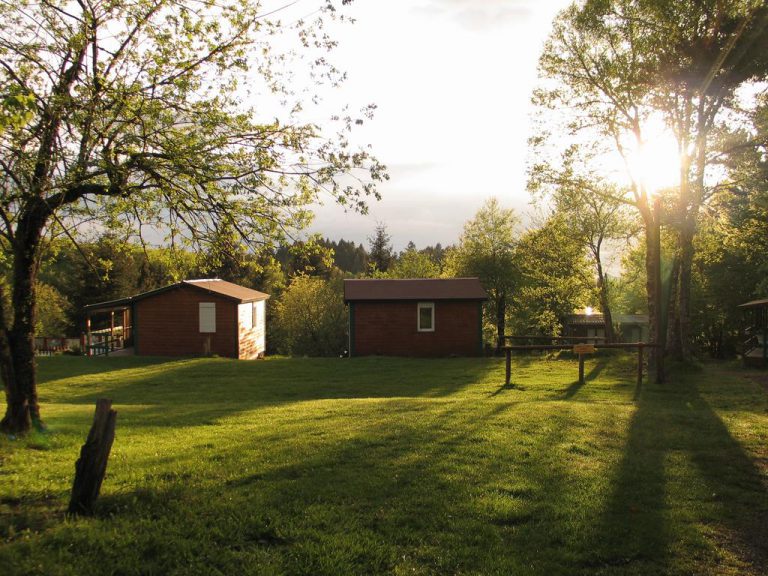 Camping Auberge les Myrtilles chalet huren wintercamping 768x576