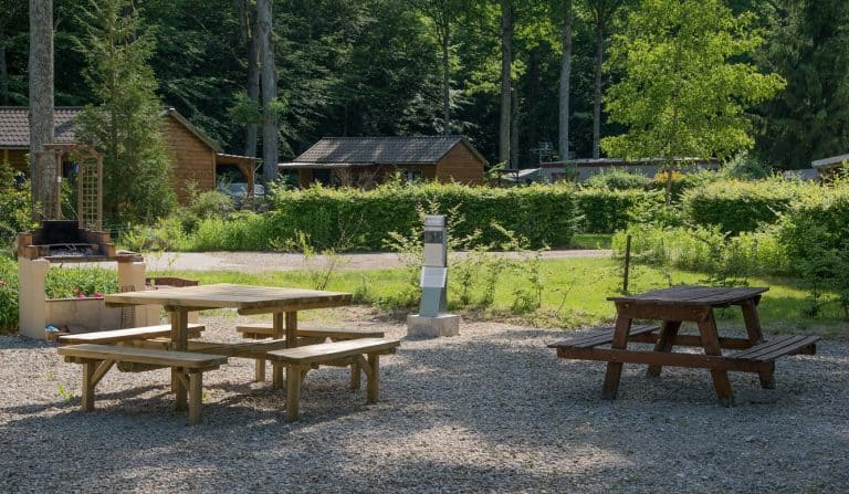 Camping Bois Guillaume BBQ plaats 768x447