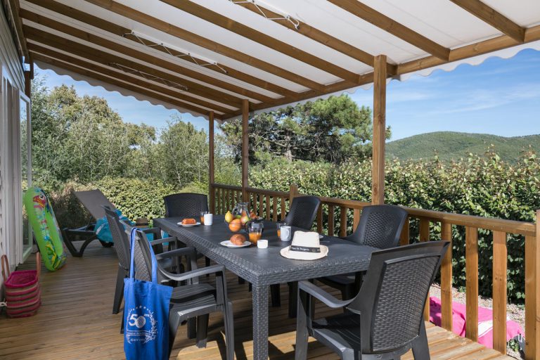 Camping Domaine de la Bergerie in Roquebrune sur Argens uitzicht 768x512