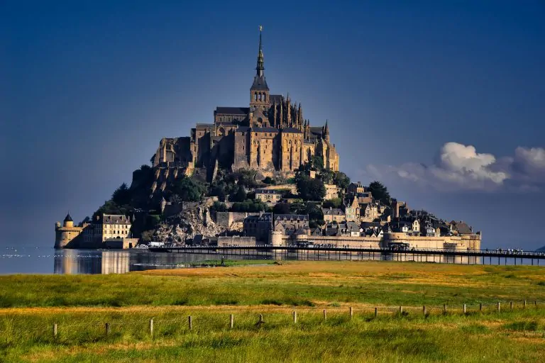 Camping Saint Michel Mont Saint Michel 768x512