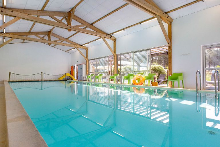 Camping Sandaya Soustons Village overdekt zwembad 768x512
