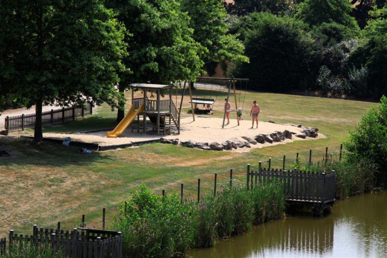 Camping La Bretonnière speeltuin 768x512