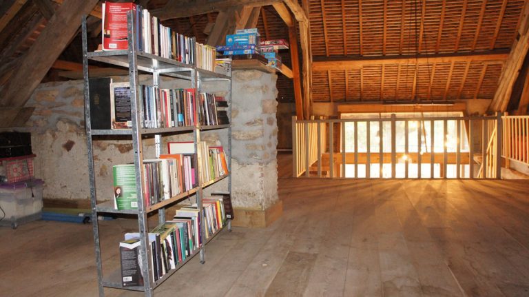 Camping Domaine Bonneblond bibliotheek 768x431