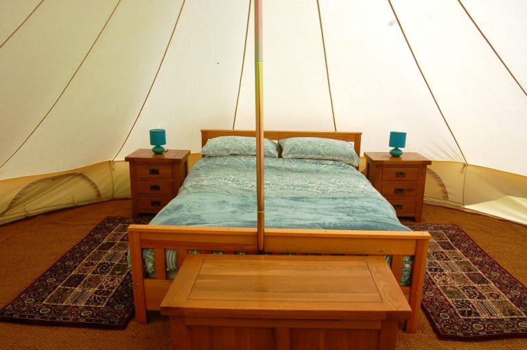 Camping La Forêt De Tessé luxe tent huren 768x511