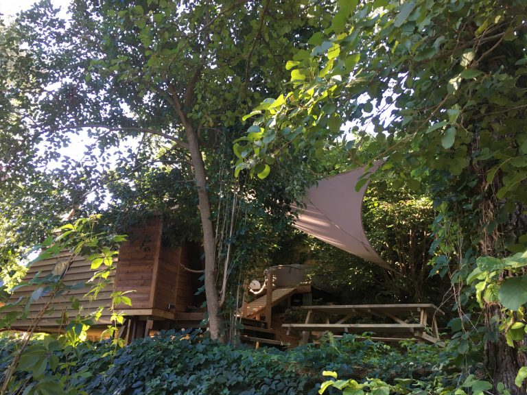 Camping Suze Luxe Nature Drome chalet huren 768x576