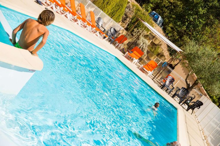 Camping le Vieux Vallon Ardeche zwembad 768x512