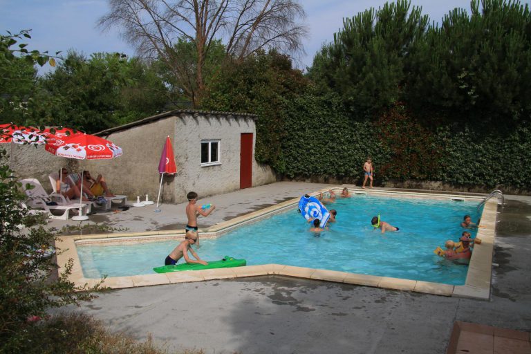 Camping L Anjou Gers zwembad 2 768x512