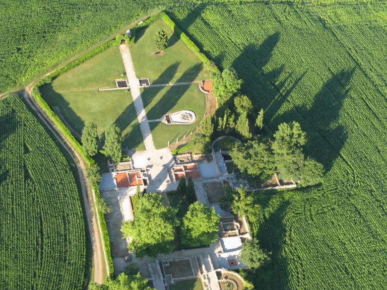 Camping de Montmaurin ligging 768x576