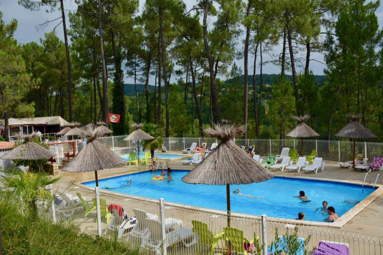 Camping Bois Simonet Ardeche zwembad 768x512