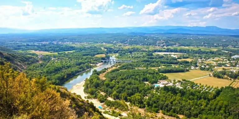 Camping la grand terre en ardeche 768x384