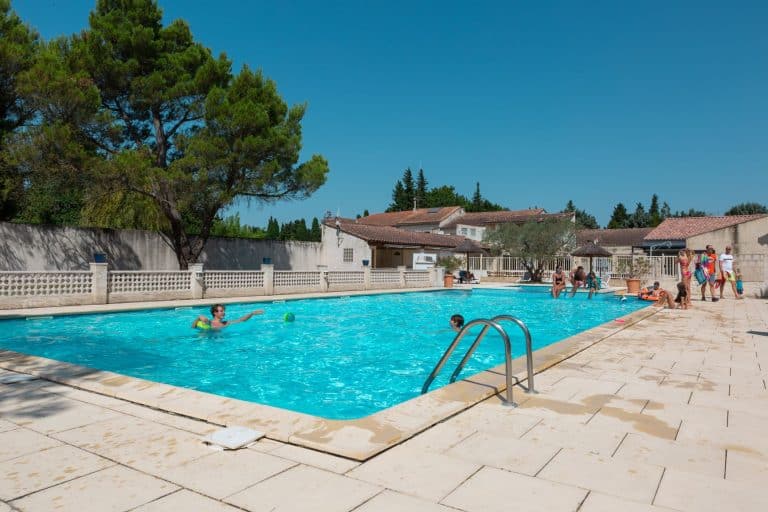 000009353501 768x512